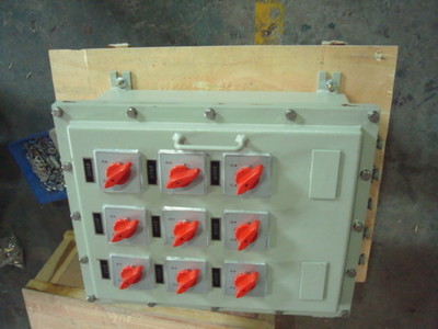 【特價銷售照明配電箱、配電柜、無功補償柜】價格,廠家,圖片,無功補償裝置,瑞安市恒安電氣-